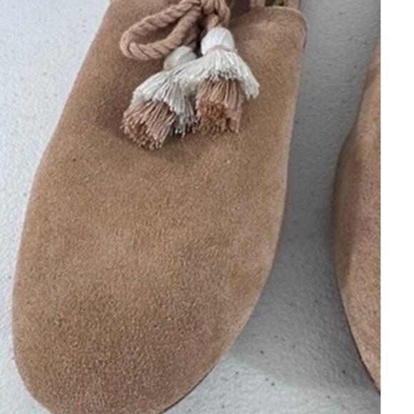 "Toms" Tan Flats, Suede, Size 9, - Picture 3 of 8